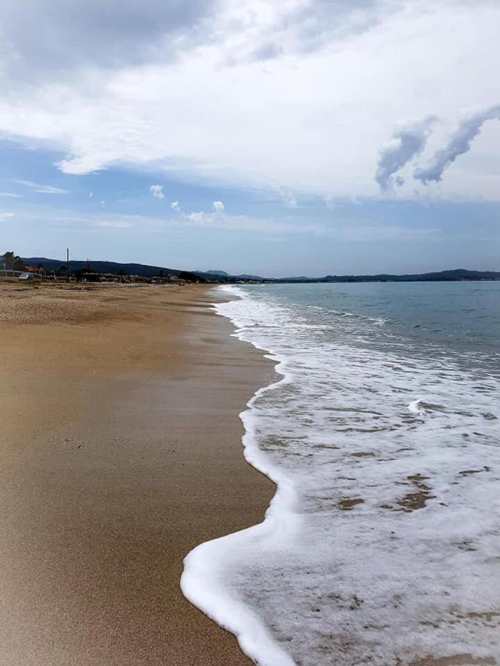 Kormoranos Beach Acharavi  Esterno foto